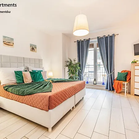 Baltic - Aquamarina * سفينويتشي